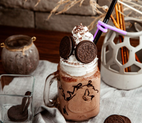 Batido de Oreo, Chocolate, Coco y Kit-Kat
