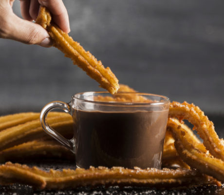 Churros con Chocolate Especiado a la taza