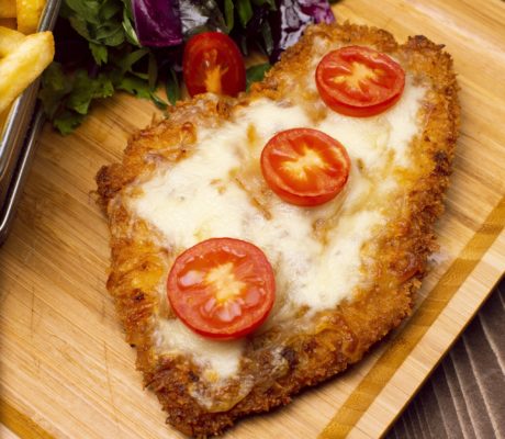 Cachopo de Pollo, Brie y Sobrasada al Curry