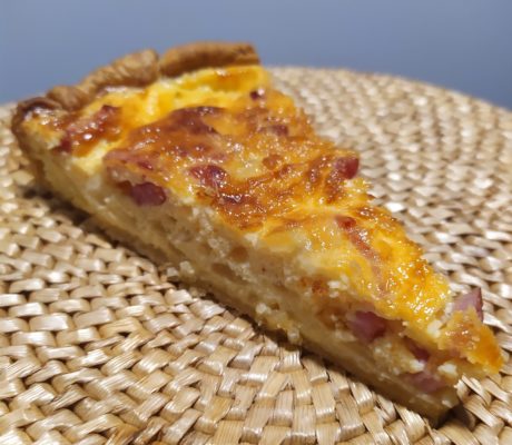 Quiche Lorraine de Bacon, Cebolla y Queso