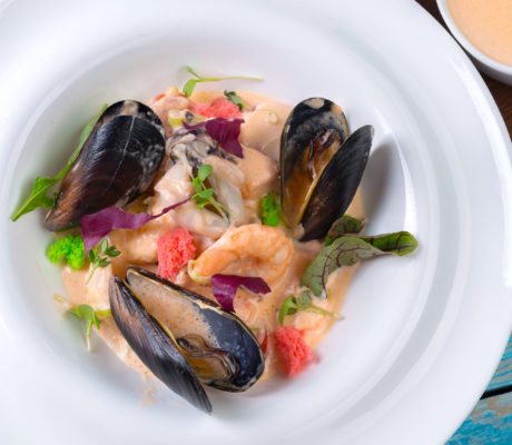 Ceviche con Leche de Coco y Esponjas dulces de Mar