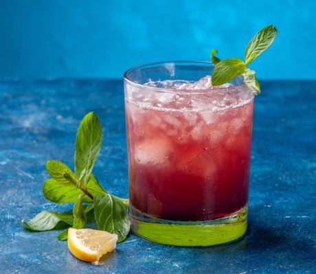 Coctel de Vino Tinto y Granizado de Lima limón