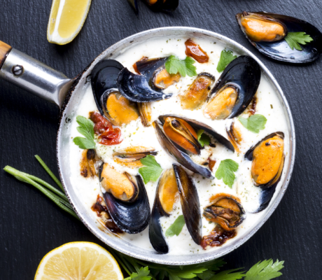 Mejillones Picantes en Salsa de Sidra y Nata