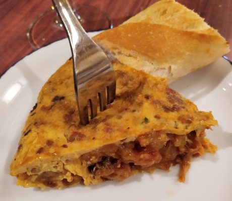 Tortilla de Patatas y Costillas asadas BBQ