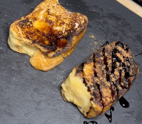 Torrijas Brioche con Canela y Miel de Caña