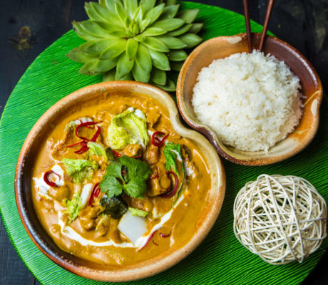 Curry Rápido de Mango con Pollo, Setas y Queso Manchego