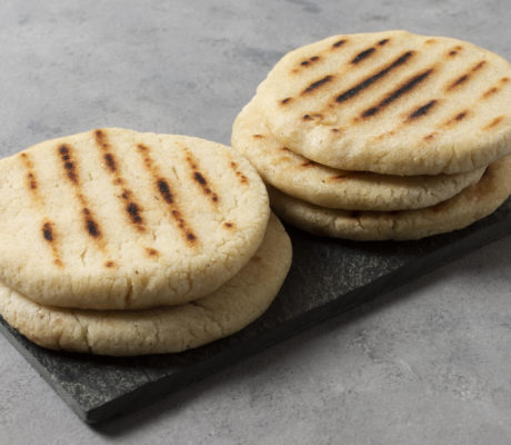 Arepas de Maíz molido y Kikos