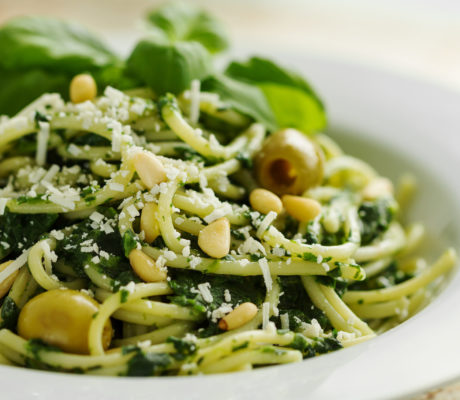 Espaguetti con Pesto Casero
