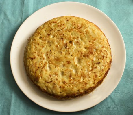 Tortilla de Patatas y Calabacín con Huevos Trufados