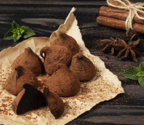 Trufas de Chocolate con Canela y Anís