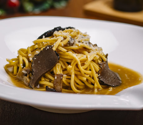 Pasta con Jugo Trufado