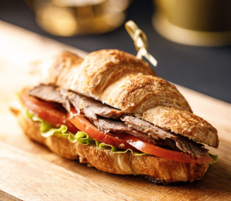 Croissant relleno de Ternera