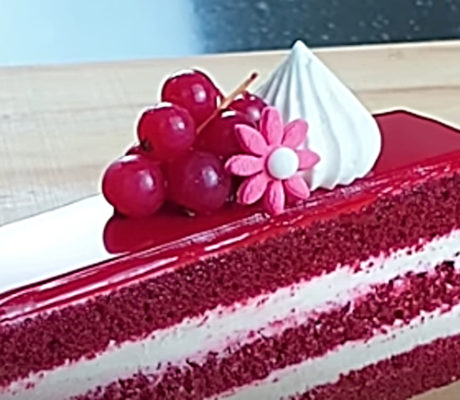 Red Velvet con Crema de Queso