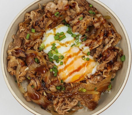 Arroz con Ternera Teriyaki y Huevo