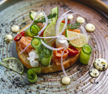 Bruschetta de Salmon Ahumado Co.