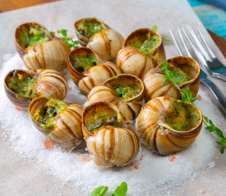 Caracoles con Mantequilla de Ajo y Hierbas
