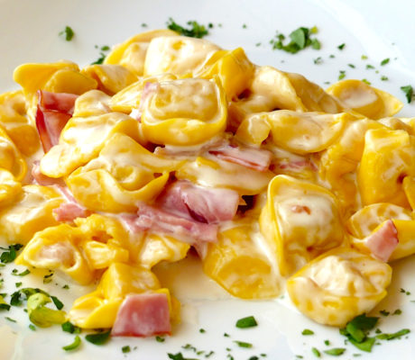 Tortellini a la crema