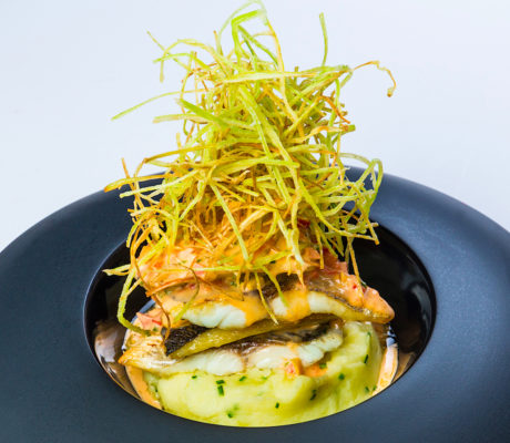 Corvina con Salsa Bisqué al Piquillo y Cia.