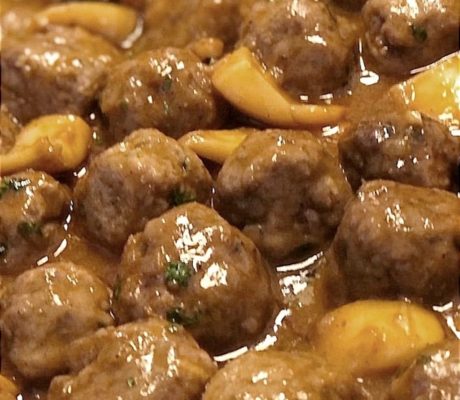 Albóndigas con Sepia en Salsa