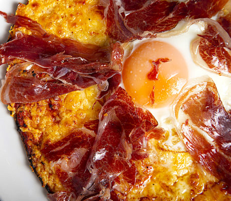 Pizza Ibérica con Huevo