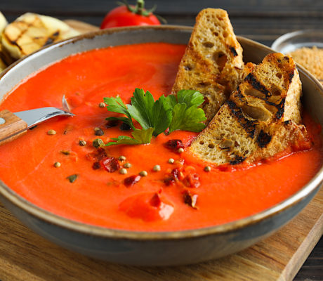 Sopa de Tomates asados y Piquillos