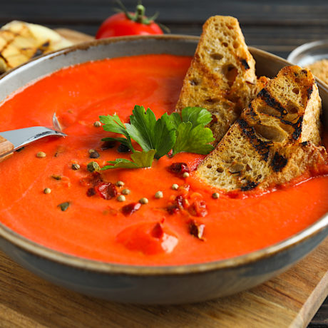 Sopa de Tomates asados y Piquillos