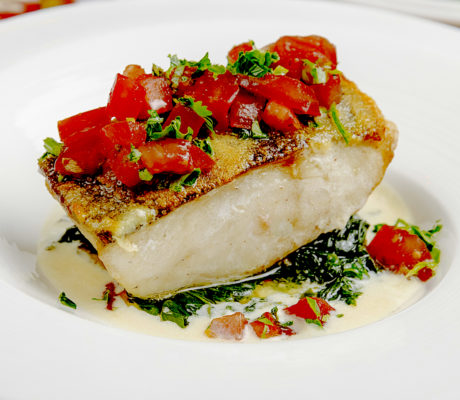 Pescado al Martini Blanco con Espinacas y su Velouté