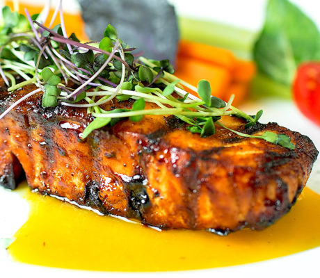 Salmón en Salsa Narsharab