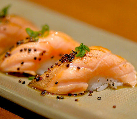 Nigiri con Salmón Pincelado