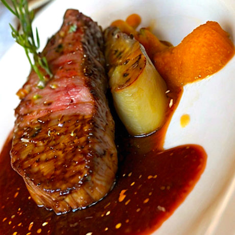 Tapa de Solomillo Lechal en Salsa