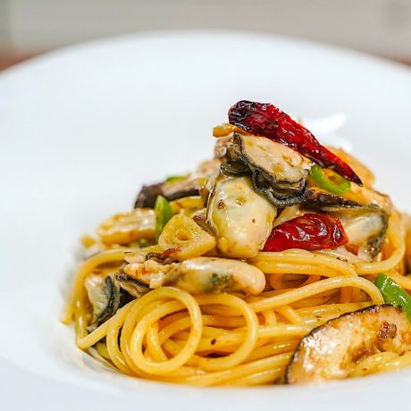 Espaguetis con Mejillones al Ajillo de Tomate