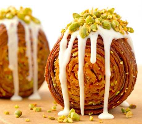 Roll New York de Pistacho con Chocolate Blanco y Lima Limón