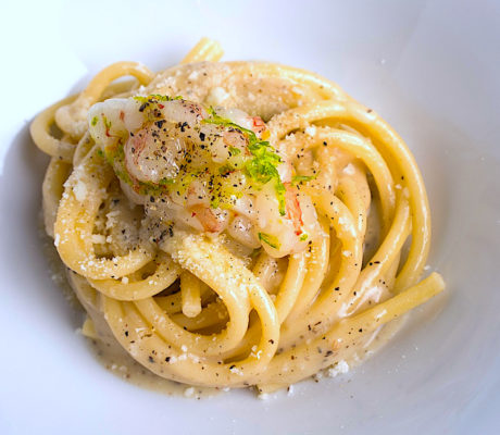 Pasta con Gambas y Salsa de Parmesano