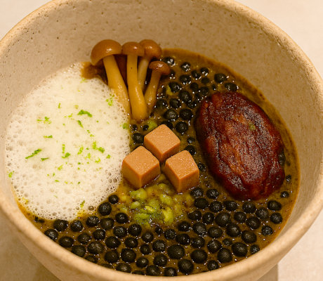 Lenteja Caviar Guisada al Curry Japonés con Ganso, Perdiz y Aire de Coco