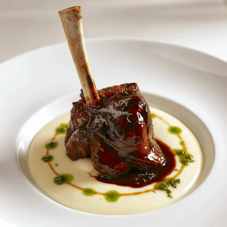Jarrete de Cordero Lechal con Puré de Coliflor y Cuscús Tandoori