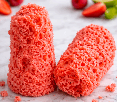 Bizcocho de Frambuesa y Fresa con Sifón