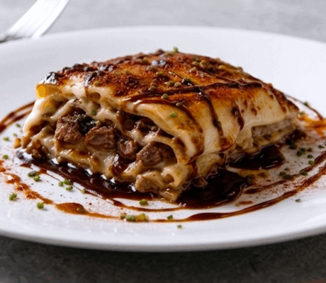 Lasagna de Rabo de Toro