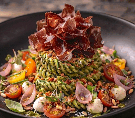 Ensalada de Pasta Ibérica al Pesto