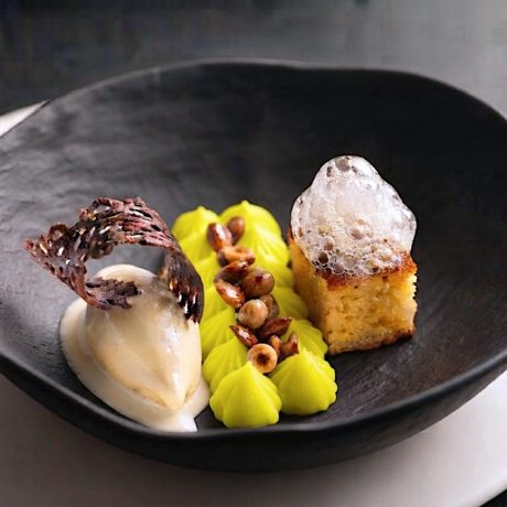 Aceite de Oliva en Ganache y Bizcocho con Helado de Miel