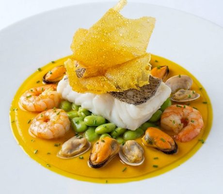 Pescado en Amarillo con Almejas, Mejillones y Gambas al Ajillo al Vermút